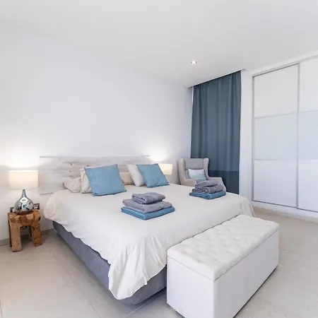 Lanz A Lot, Modern 3 Bed With Private Pool Vila *