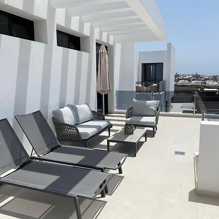 Lanz A Lot, Modern 3 Bed With Private Pool Vila Puerto del Carmen (Lanzarote)